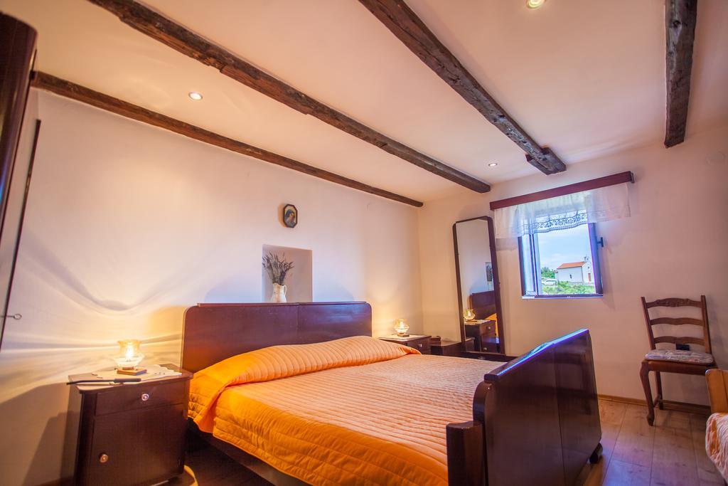 Apartment Vidovici Martinšćica Buitenkant foto